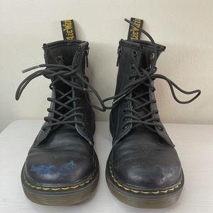 Doc martens size 1Y